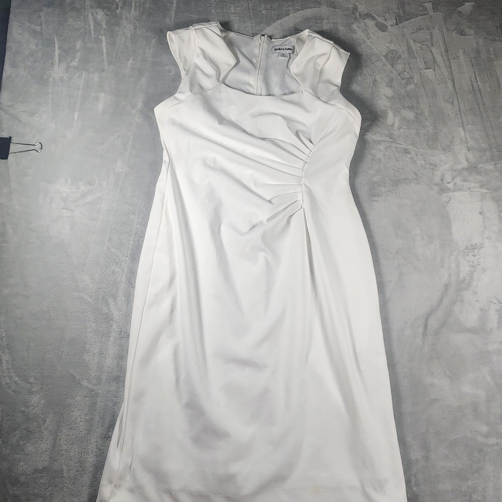 Shelby & Palmer White Ruched Sheath Dress Womens Size 12 Zip Back Cocktail
